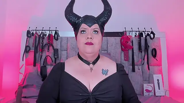 vanessa moka online show from March 6, 3:24 pm