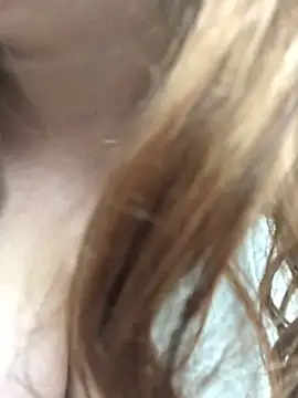 Snapshot of paulette_karim1 chatting on December 19, 12:02 am paulette karim1 online show from December 19, 12:02 am