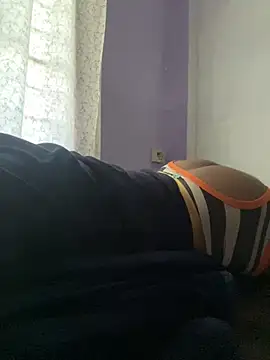 Snapshot of mikemacluffy chatting on December 22, 3:44 am mikemacluffy online show from December 22, 3:44 am