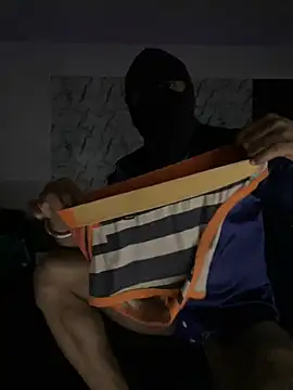 Snapshot of mikemacluffy chatting on January 28, 3:46 pm mikemacluffy online show from January 28, 3:46 pm