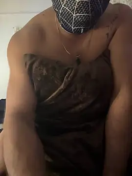 Snapshot of mikemacluffy chatting on March 22, 4:47 pm mikemacluffy online show from March 22, 4:47 pm