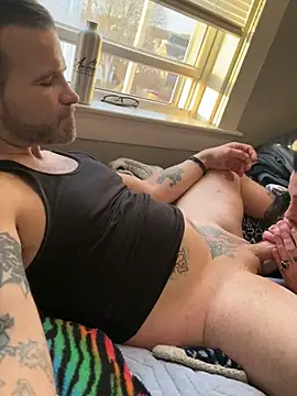 Snapshot of johnnyrockit chatting on December 20, 12:27 pm johnnyrockit online show from December 20, 12:27 pm