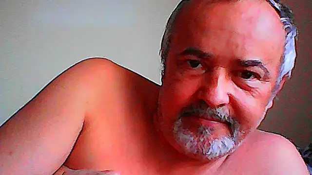 Snapshot of GayPourToi chatting on October 24, 3:30 pm GayPourToi online show from October 24, 3:30 pm