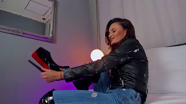 CarlaWhite online show from February 26, 10:58 am