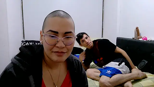 luxandracon23 online show from November 21, 3:16 am