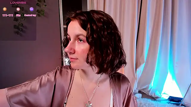 Snapshot of mind_game chatting on February 8, 11:55 am mind game online show from February 8, 11:55 am