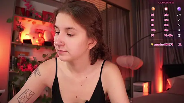 Snapshot of mind_game chatting on September 24, 6:17 am mind game online show from September 24, 6:17 am