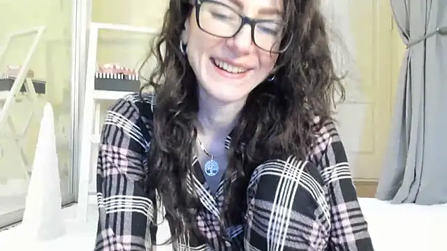 Baby Jewel online show from December 24, 11:17 am