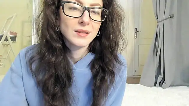 Baby Jewel online show from February 11, 11:10 am