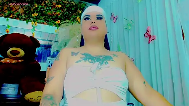 nauthyvalentina online show from March 18, 1:58 pm