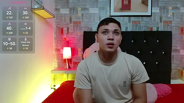 couple lovelyds online show from February 9, 12:30 pm