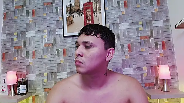 couple lovelyds online show from October 17, 8:33 pm