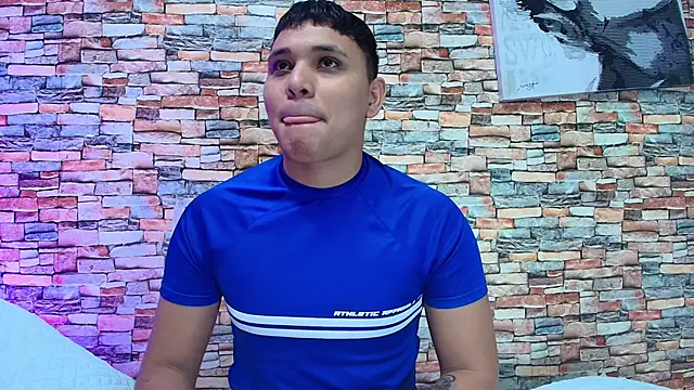 couple lovelyds online show from January 31, 8:40 pm