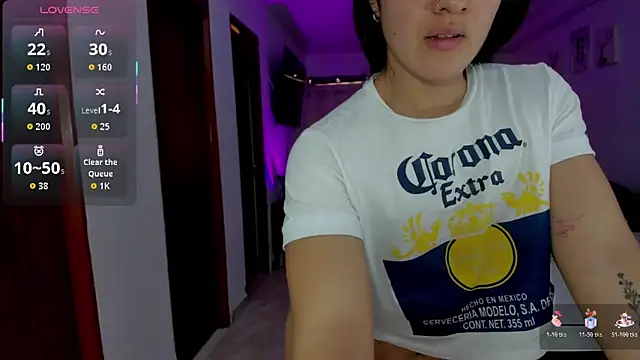 Snapshot of sweet_sara2 chatting on February 23, 2:36 pm sweet sara2 online show from February 23, 2:36 pm