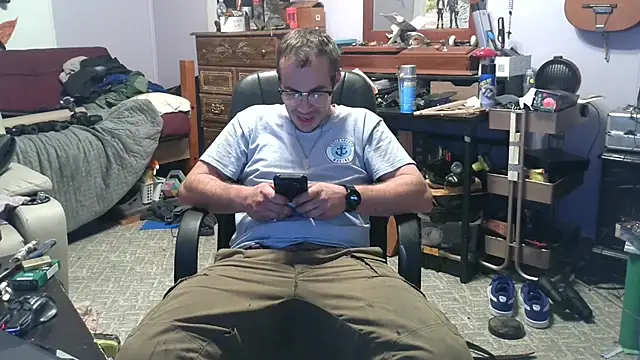 ScubaStevex online show from October 29, 10:44 pm