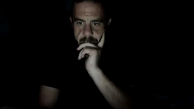 chased21 online show from November 10, 6:23 am