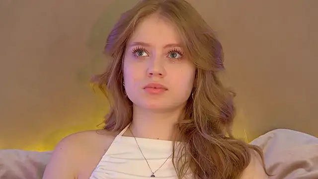 SelinSwarovski online show from September 20, 4:08 pm