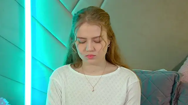 SelinSwarovski online show from March 1, 3:47 pm