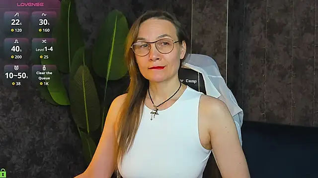Lillian White online show from May 28, 12:41 am