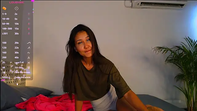 Melissa Mone online show from March 15, 10:35 am