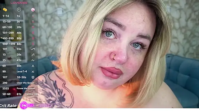 ZaraReignn online show from March 21, 8:45 pm