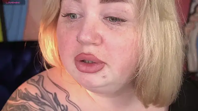 ZaraReignn online show from March 31, 7:58 pm