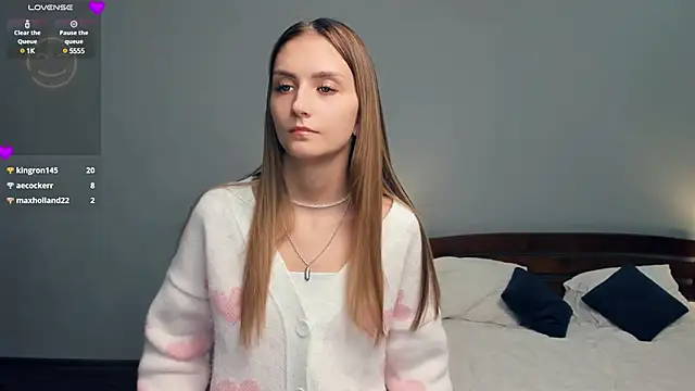 Snapshot of MayBennett chatting on January 22, 11:12 am MayBennett online show from January 22, 11:12 am