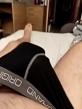 Snapshot of glacier77glacier77 chatting on December 3, 10:29 pm glacier77glacier77 online show from December 3, 10:29 pm