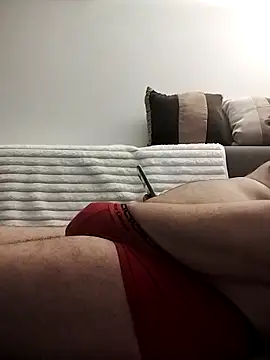 Snapshot of glacier77glacier77 chatting on December 9, 7:39 pm glacier77glacier77 online show from December 9, 7:39 pm