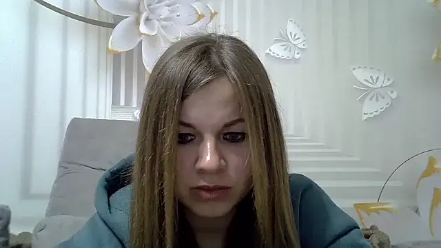 Snapshot of TinaFun4u chatting on February 15, 8:22 pm TinaFun4u online show from February 15, 8:22 pm