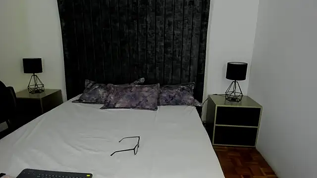 NataGarcia online show from April 14, 4:46 pm