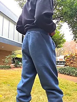 Snapshot of ElJudah7 chatting on November 20, 1:22 pm ElJudah7 online show from November 20, 1:22 pm