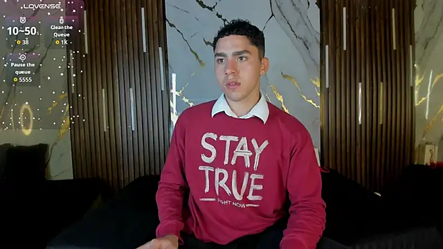 Snapshot of LiamNovak chatting on November 19, 12:05 pm LiamNovak online show from November 19, 12:05 pm