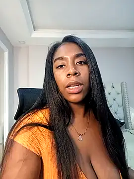 KloheCurvy online show from December 18, 11:24 am