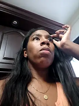 KloheCurvy online show from December 19, 11:29 am