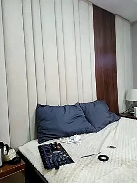 KloheCurvy online show from December 23, 11:47 am