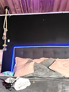 ShyVibes  online show from January 25, 6:02 pm