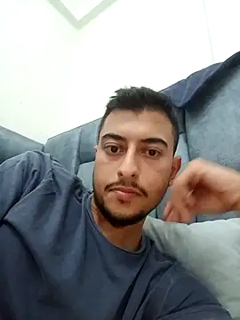 Snapshot of abrayus chatting on December 15, 8:04 pm abrayus online show from December 15, 8:04 pm