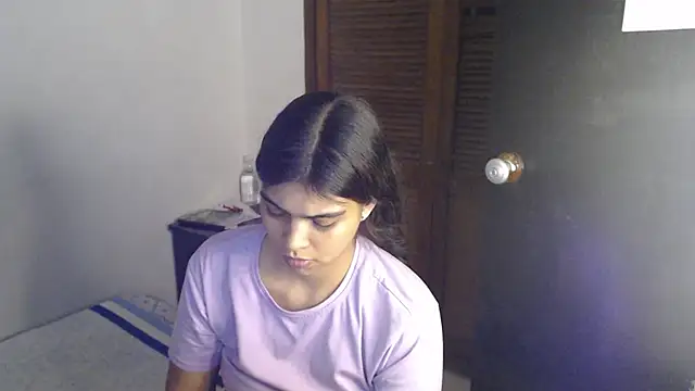 Pocahontas Princess  online show from September 17, 4:03 am