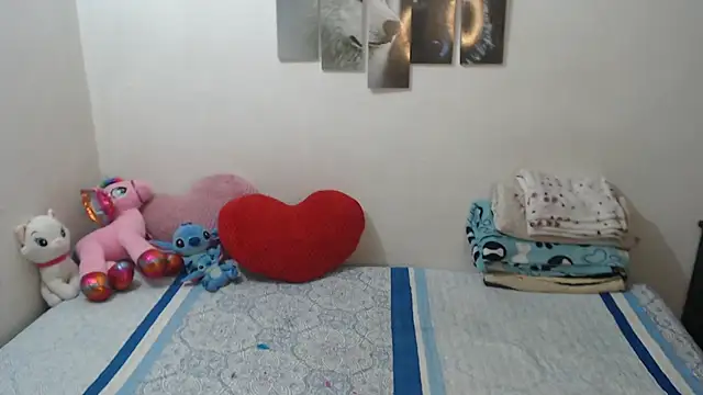 Pocahontas Princess  online show from September 18, 1:57 pm