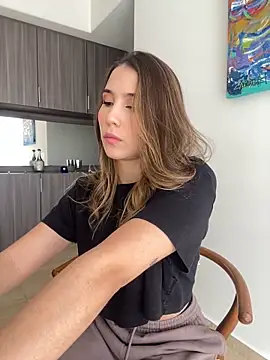 SophieRaily  online show from December 13, 6:16 pm