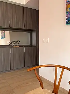 SophieRaily  online show from February 17, 8:58 pm