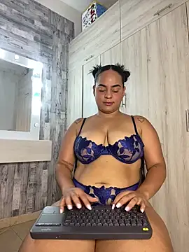 Violetrousse online show from December 13, 8:47 pm