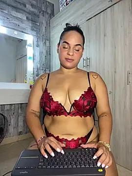 Violetrousse online show from December 20, 8:05 pm