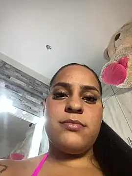 Snapshot of Violetrousse chatting on June 23, 7:12 pm Violetrousse online show from June 23, 7:12 pm