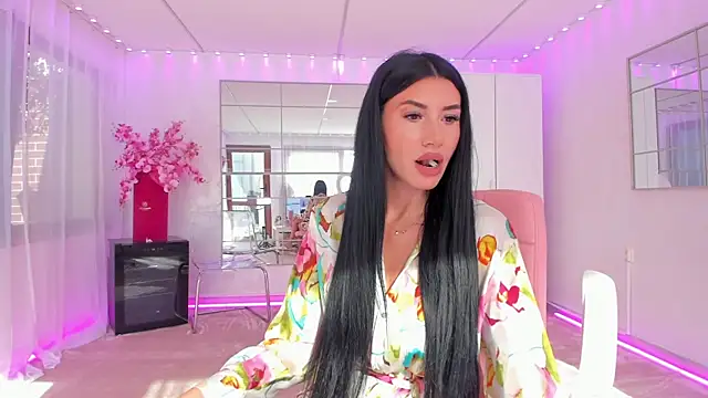 missdiamond  online show from May 24, 5:23 am