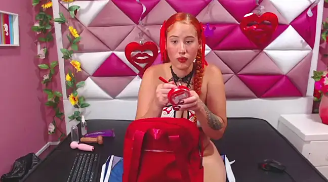 Nami Curls online show from March 20, 5:46 am