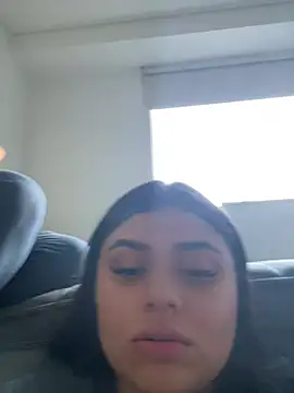 alissonfernandez  online show from January 30, 10:51 pm