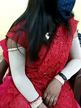 Snapshot of Simran-Kudi chatting on December 26, 4:43 am Simran-Kudi online show from December 26, 4:43 am