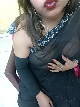 Snapshot of Simran-Kudi chatting on February 4, 11:27 am Simran-Kudi online show from February 4, 11:27 am